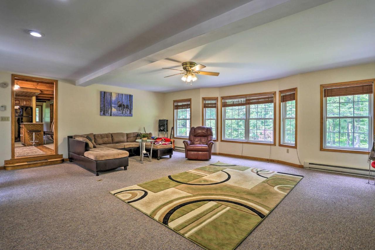 Henryville Home With Hot Tub About 5 Mi To Camelback! Exterior foto